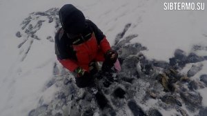 ПЕРВЫЙ ЛЁД! И СРАЗУ БЕШЕНЫЙ КЛЁВ. РЫБАЛКА ПО ПЕРВОМУ ЛЬДУ 2020-2021!