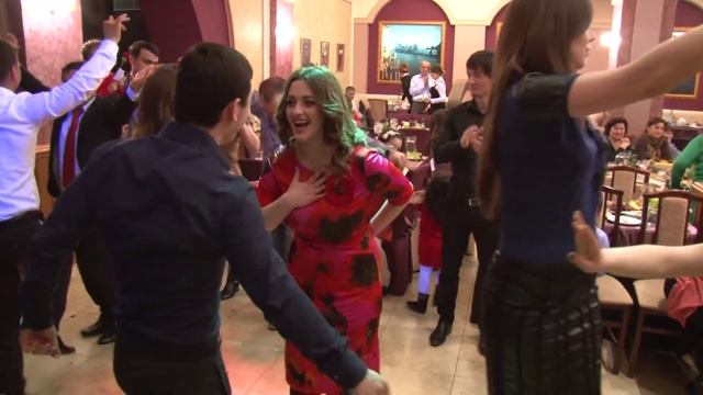 Сватовство в ресторане Барракуда смотреть онлайн