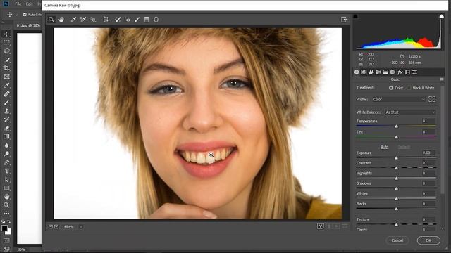 Whiten Teeth & eyes Quickly in Photoshop смотреть онлайн