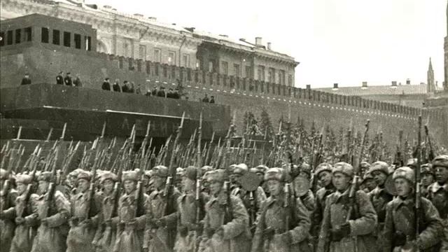 Дорогие ветераны ,С Праздником Победы! смотреть онлайн