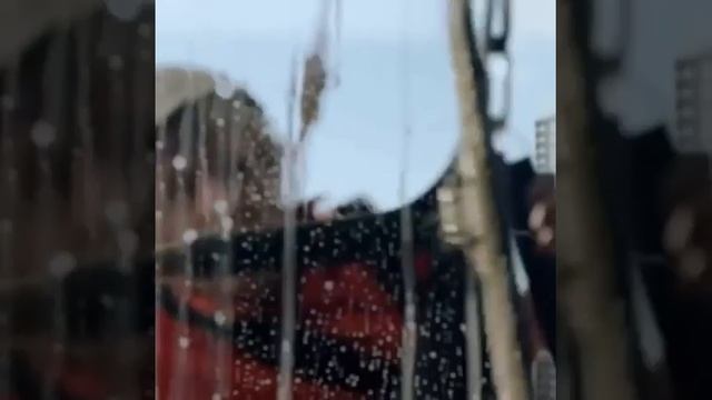 Уходим с работы... Вперёд ногами смотреть онлайн