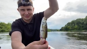 РЫБАЛКА В ЧЕРТЕ ГОРОДА, НАПАДЕНИЕ ЩУКИ, РЫБАКИ КОТОРЫМ ПЛЕВАТЬ НА ДРУГИХ И КУЧА МУСОРА!