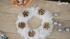 SIMPLE DIY Christmas wreath / ПРОСТОЙ Новогодний венок своими руками / DIY TSVORIC