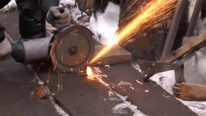 Демонстрация работы  УШМ-230/2100М (Интерскол)-3