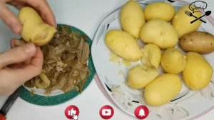 Холодный картофельный салат с маринованными огурцами и луком ?