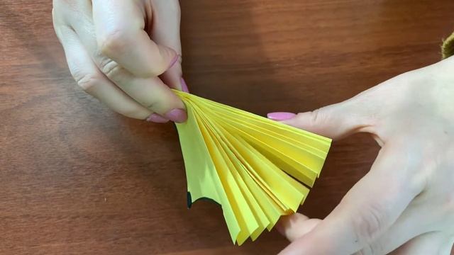 Мастер - класс «Ежик». Аппликация из цветной бумаги.