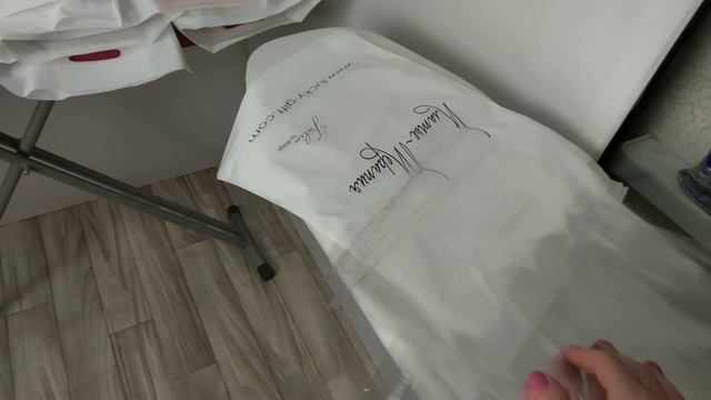 Как я упаковываю и продаю платья? Советы в видео