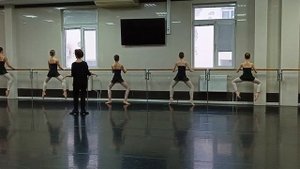 упражнение на стопы, училище им. Лавровского