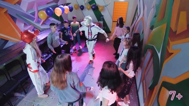 День Рождения в Мозголомке смотреть онлайн