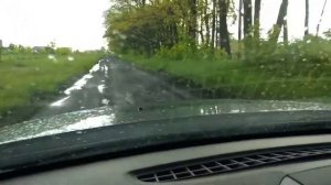 на Рено Дастер по грязи. видеообзор