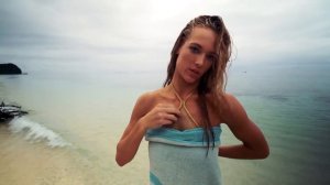 Hannah Ferguson Bares It All In Her Revealing Gold Net Suit In Fiji | Sports Illustrated