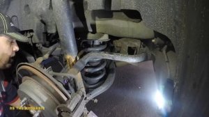 Honda Pilot 2013  replacing rear shock & torque spec included with KYB shocks