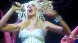 Оля Полякова