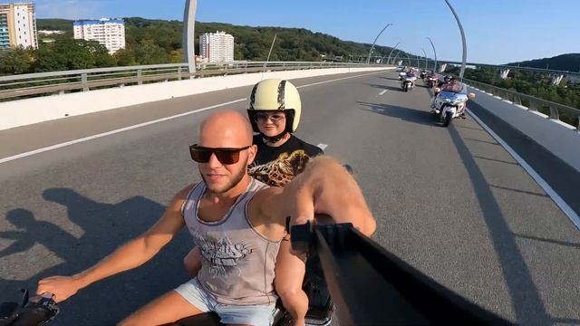 VIP туры SOCHI. Экскурсии на мотоциклах Honda Gold Wing в Сочи. Мото - экскурсии