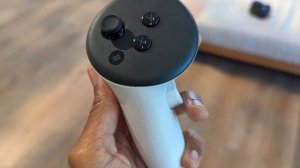 How to charge Meta Quest 3 controllers