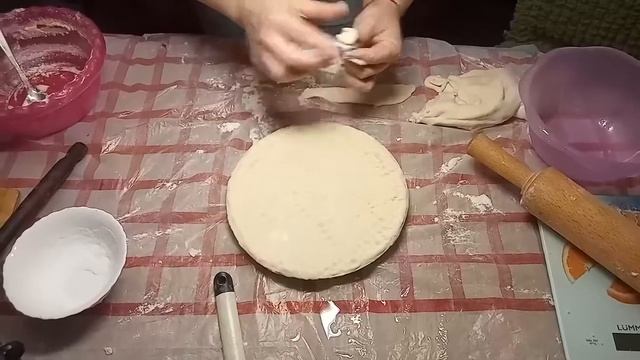 Перченок Лепка Урок №2 Часть 1 Из солёного теста декоративная тарелка смотреть онлайн