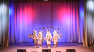 Танец со снопами