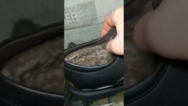 Самая низкая зимняя модельная обувь, Италия.❄️🔥 Кожа очень мягкая, овчина внутри, толстая подошва 😎 смотреть онлайн