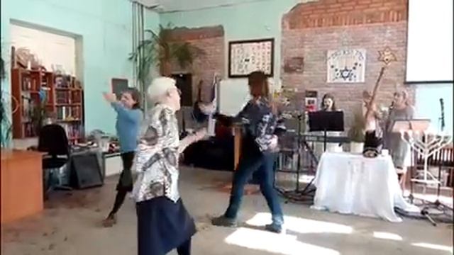 Танцевальное поклонение «Мы шагаем» 4.03.2023г. смотреть онлайн