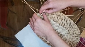 Овальная Крышка ситцевым плетением из газетных трубочек. ЧАСТЬ 3.