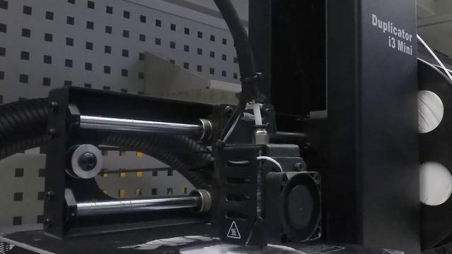 AmongUs Ночник - импостор своими руками смотреть онлайн