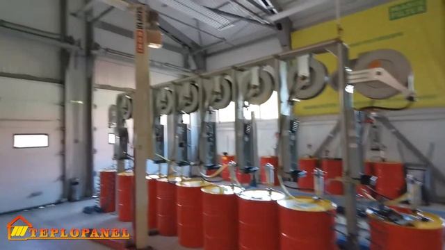 Установка энергосберегающего отопления в сервис замены масел, автосервис или ремонтный бокс.