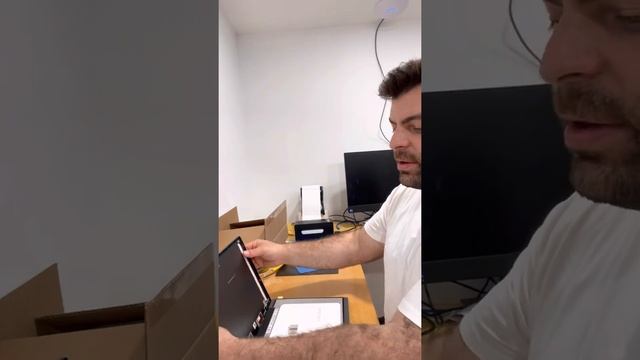 Laptop screen replacement / How to replace laptop screen Lenovo Ideapad 5 15IIL05 смотреть онлайн