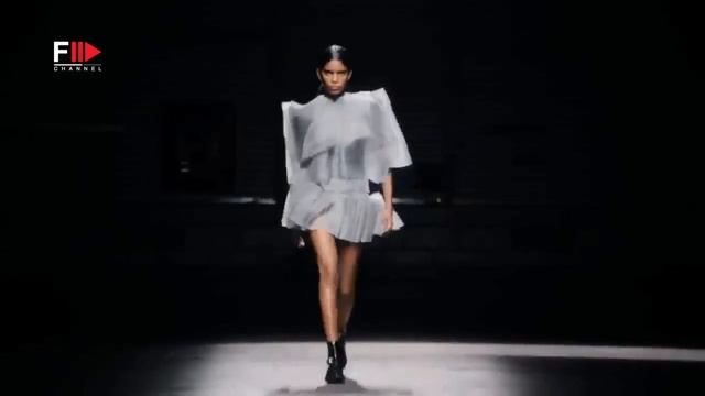 CHRISTOPHER KANE Best Looks Spring 2022 - Fashion Channel смотреть онлайн