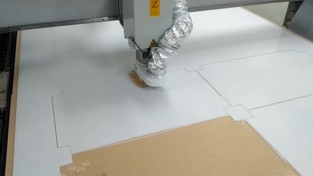 DIRTEC 2131B — раскрой композита (пуско наладочные работы). Фрезерный станок с ЧПУ смотреть онлайн