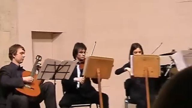 А.Виницкий "Сюита" для гитары со струнным квинтетом(3часть)"Самба" смотреть онлайн