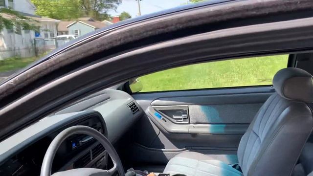 1993 FORD THUNDERBIRD смотреть онлайн