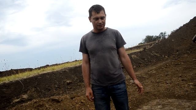 Раскопки новоалександровских курганов. 2015 год, хутор Родионов.mp4
