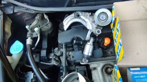 Honda civic 4d сломался болт натяжителя. LYNXauto PT-3016Натяжитель поликл. ремня с роликом