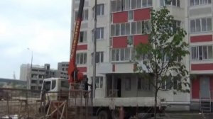 Монтаж фонарного столба манипулятором