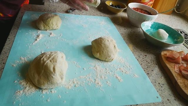 Сочная ПИЦЦА на тонком тесте! Идеальная основа для любых начинок. смотреть онлайн