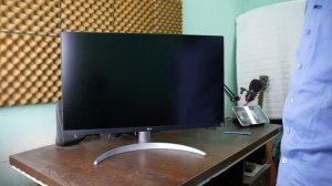 LG 27UP600 4K Monitor hands on