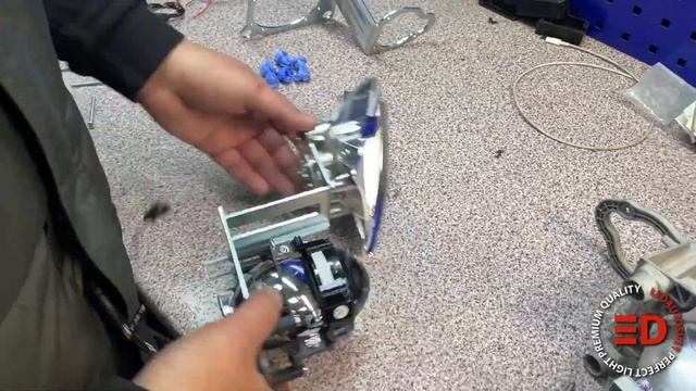 Установка Би-Лед линз на Hyundai SantaFe 2013-2016 г. LEDAUTOSVET Bi-LED Prime13 PLUS смотреть онлайн