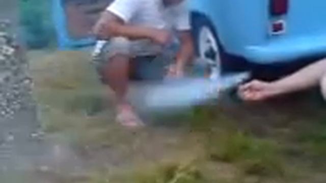 Trabant 601 exhaust смотреть онлайн