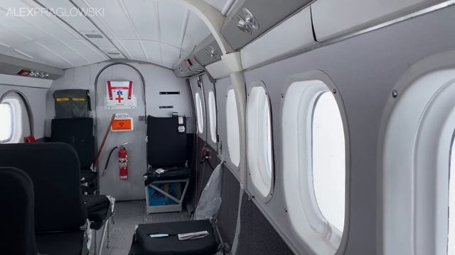 FLYING ON A TWIN OTTER in Remote Northern Quebec! смотреть онлайн