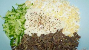 Салат из куриных желудков