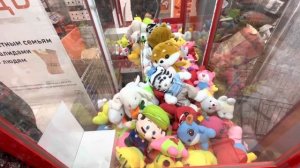 Джулиан из Мадагаскара в автомате хватайка
