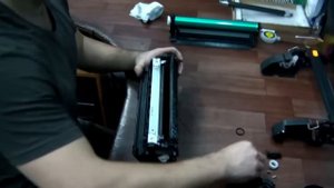 Как заправить картридж HP СС364А