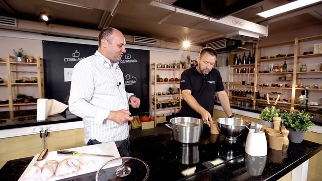 Варим насыщенный КУРИНЫЙ БУЛЬОН. Как правильно разделать курицу #190 от Ильи Лазерсона