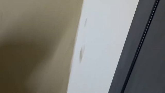 Бюджетный ремонт общего коридора,размером 7,5 на 1,5 метра.