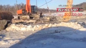 Экскаватор в Енисейске, как достать 21 тонну из торфяного болота в -39