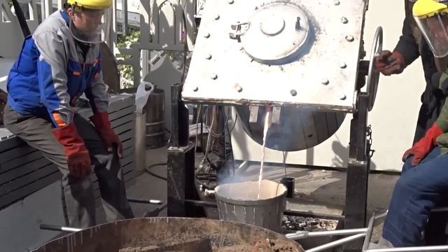 Документальный короткометражный фильм о создании колокола на фестивале Пасхальный Дар