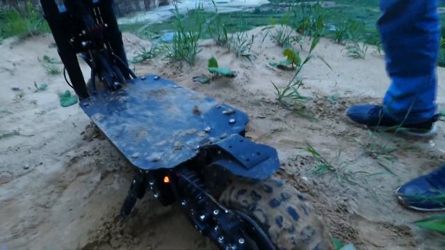 Currus RS 11(RTV) . Внедорожный Мощный и Надежный электросамокат. смотреть онлайн