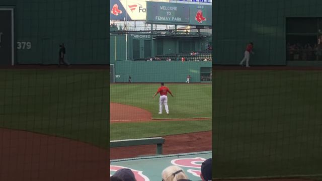 Rafael Devers worming up