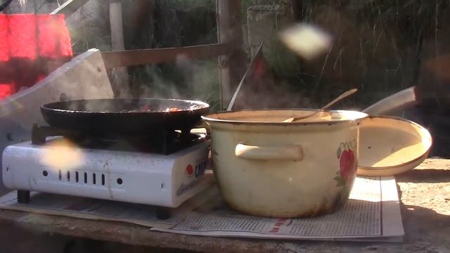 131. Дачные макароны в томатном соусе по-дешмански смотреть онлайн