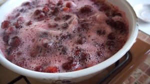 Клубничное варенье с целыми ягодами? Варенье из клубники на зиму